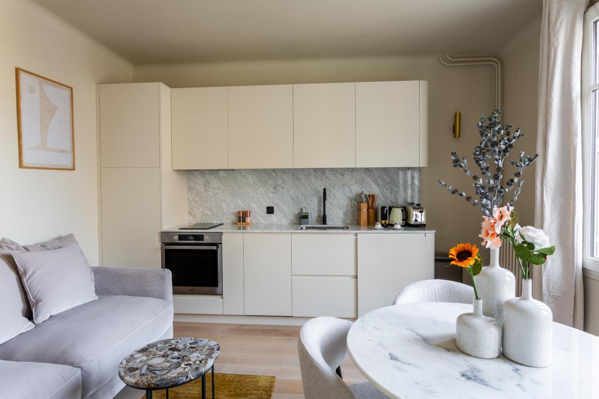 The Carla Suite Eiffel Tower View Paryż Zewnętrze zdjęcie